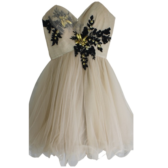 Prom Dress - Picture 2 of 10